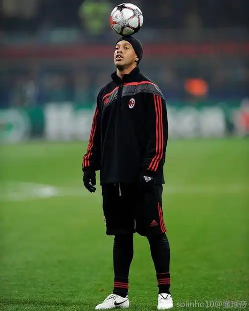 成龙以其独 成龙以其独